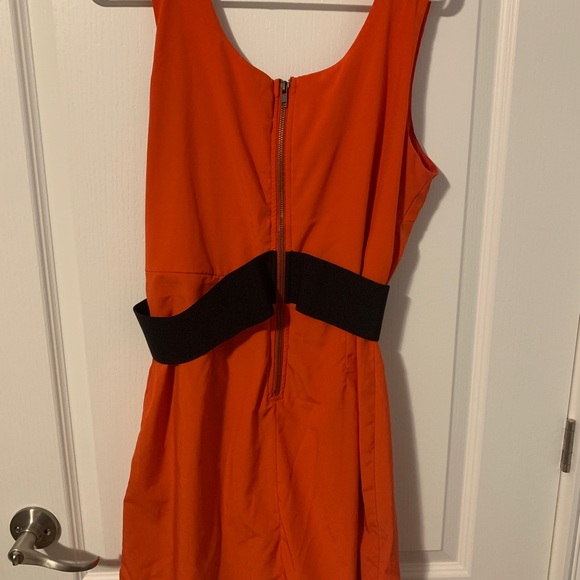 Red/Orange dress - Picture 6 of 8